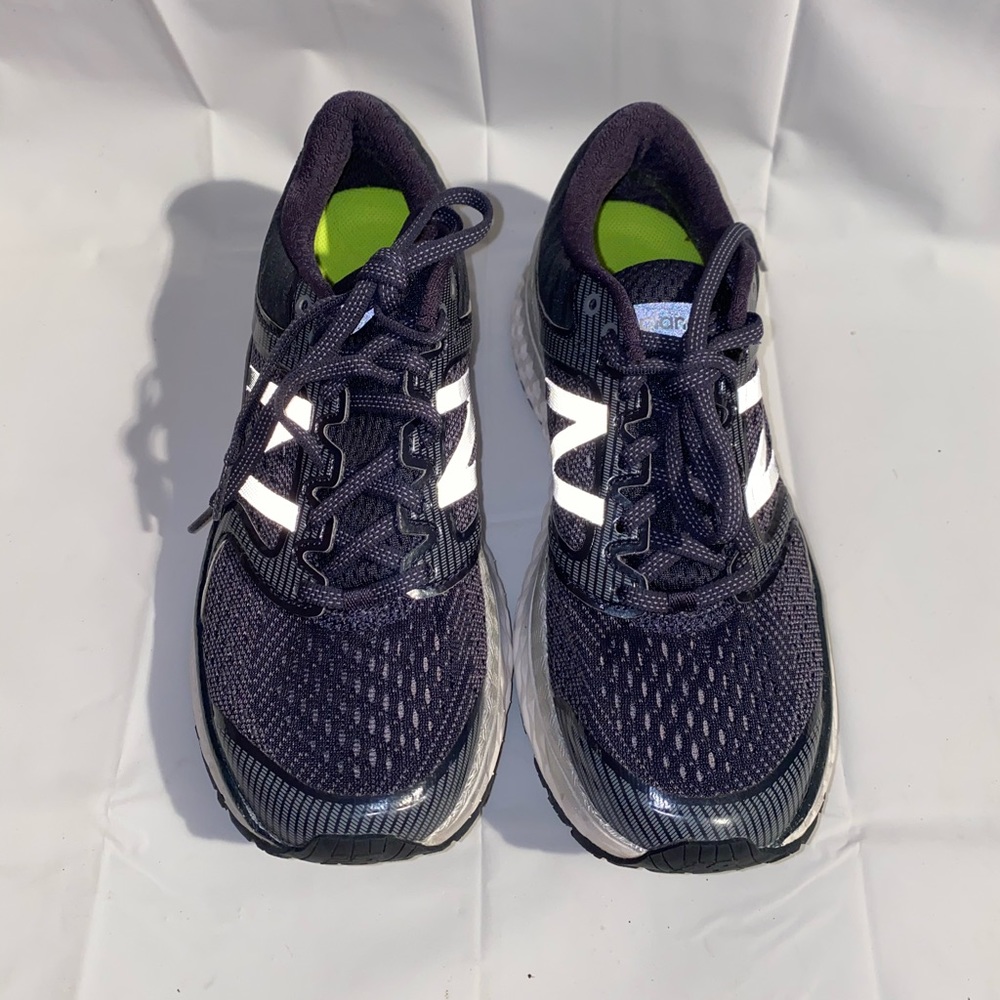 New Balance Fresh Foam Women’s Thunder White Running Shoes Size 8